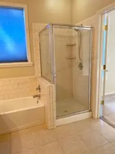 2520-Prairie-Elm-Dr-Master-Bathroom-2