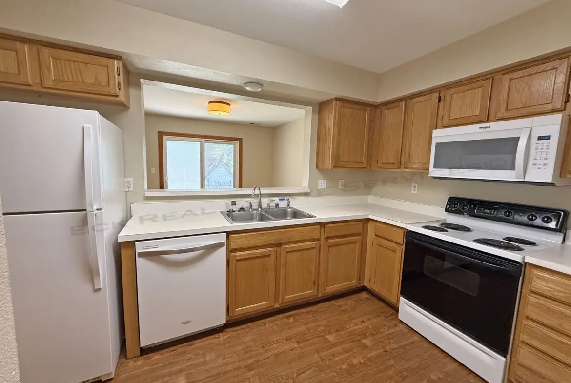 2759 Grand Circle