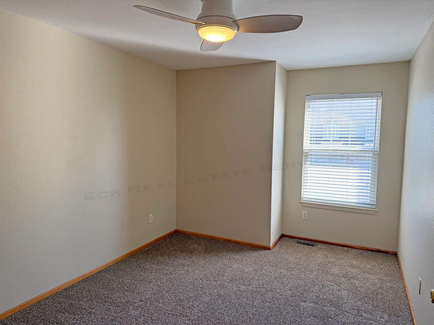 2759 Grand Circle