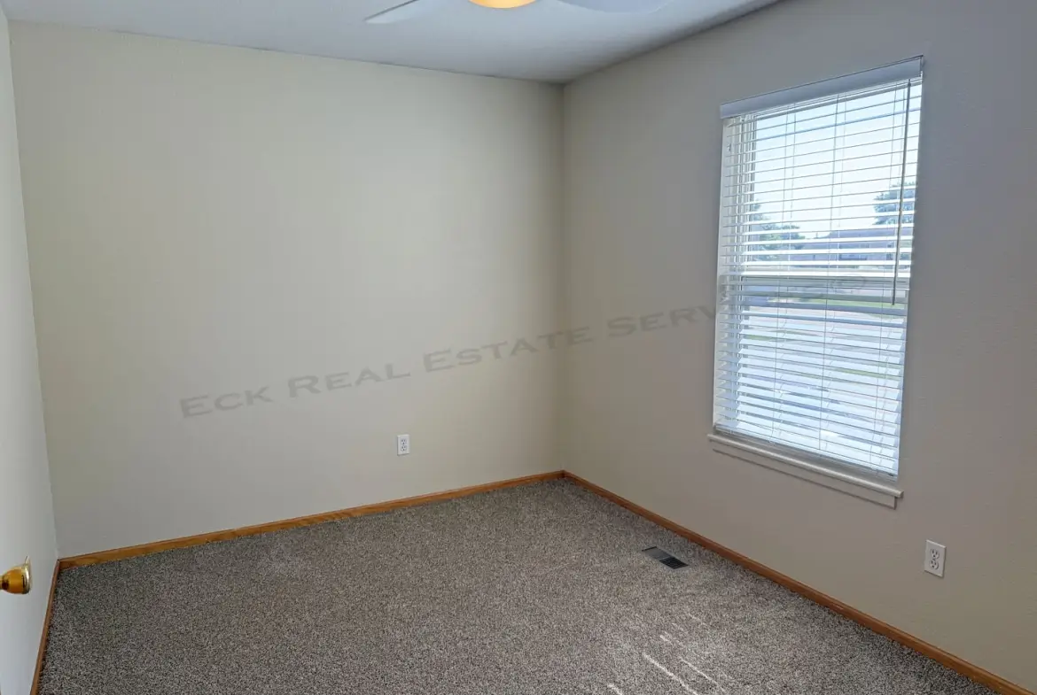 2759 Grand Circle