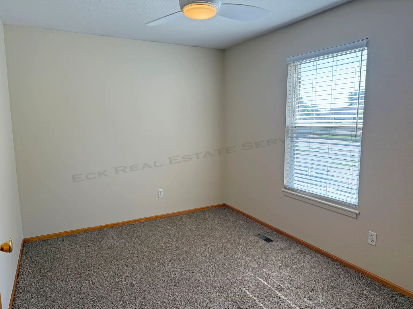 2759 Grand Circle
