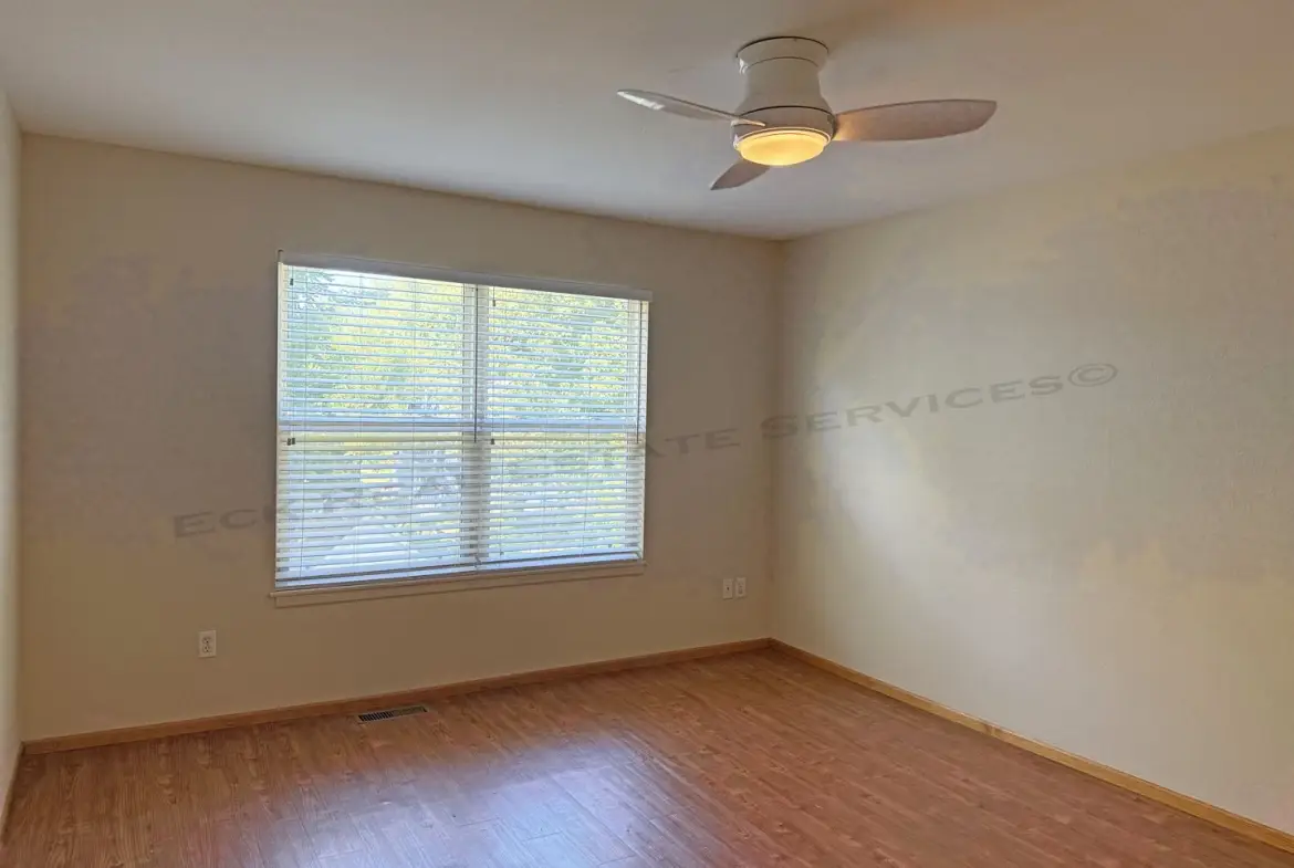 2759 Grand Circle